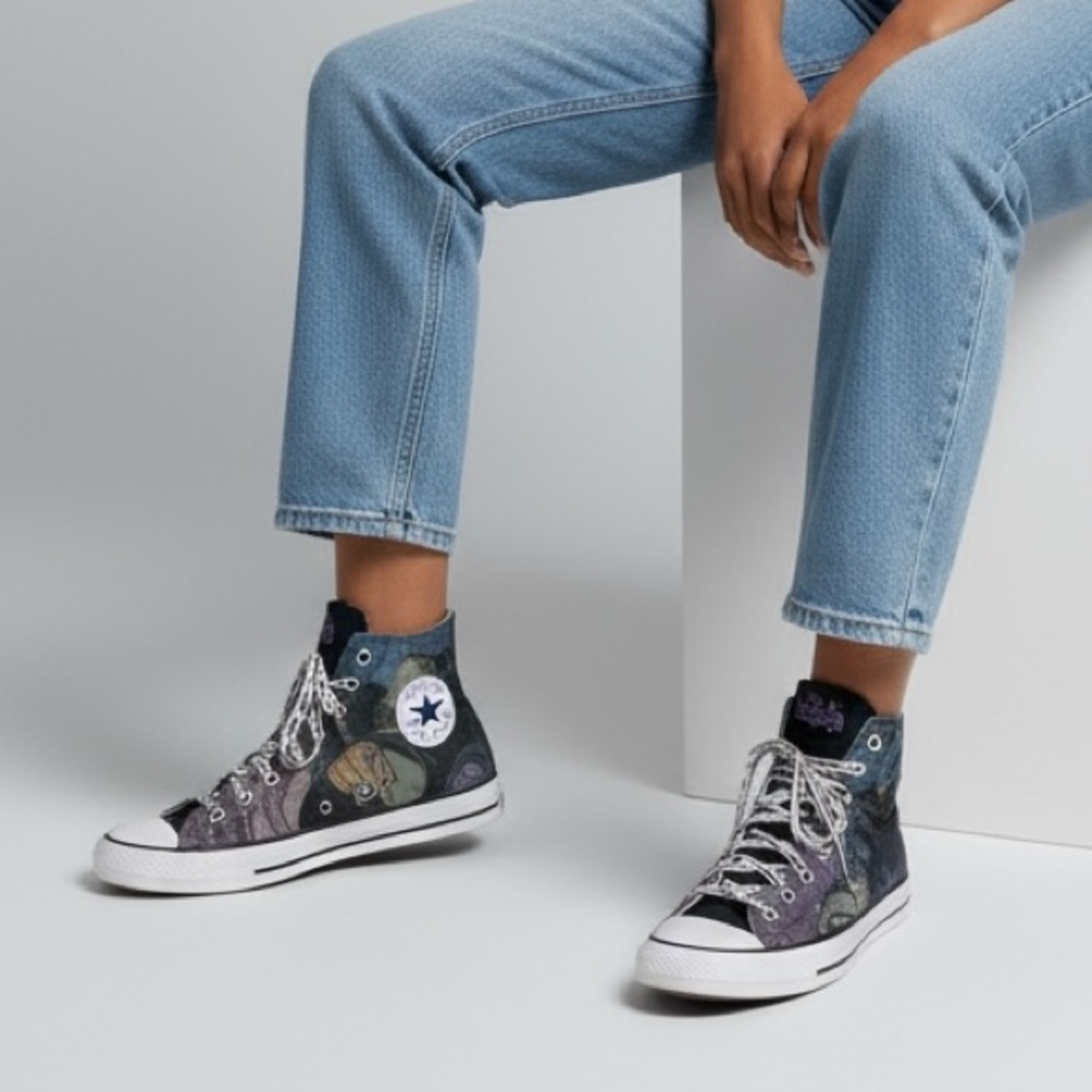 CONVERSE - THE PENGUIN - HI TOP LACE UP SNEAKERS - IN GOOD CONDITION - S4